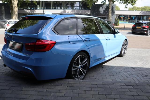 BMW 3-serie Touring 318i High Executive M-Sport/ Individual /Pano /Prof Navi 