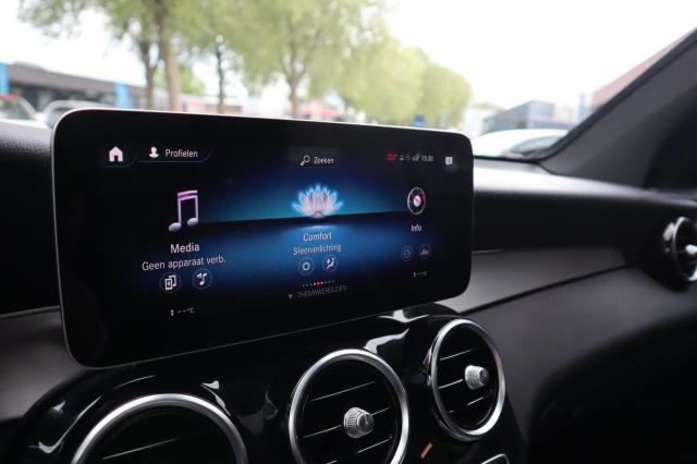 Mercedes-Benz GLC-klasse 300 4MATIC Premium Plus Navi / Clima / Pano / CarPlay / Leer 