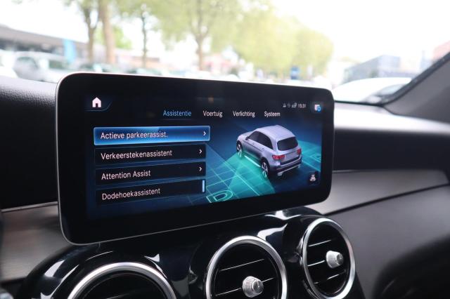 Mercedes-Benz GLC-klasse 300 4MATIC Premium Plus Navi / Clima / Pano / CarPlay / Leer 