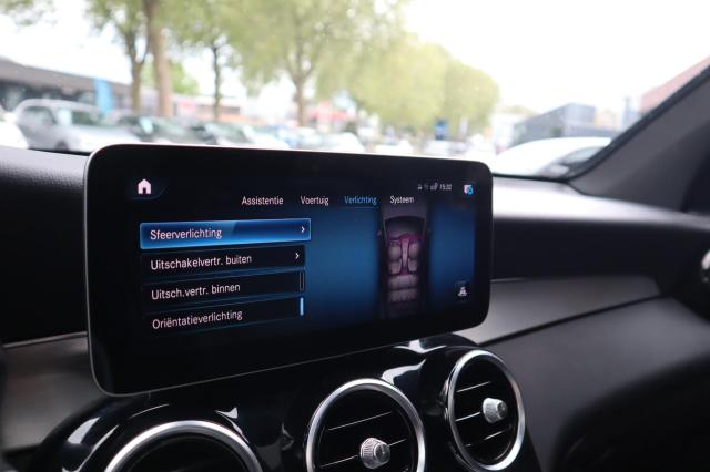 Mercedes-Benz GLC-klasse 300 4MATIC Premium Plus Navi / Clima / Pano / CarPlay / Leer 