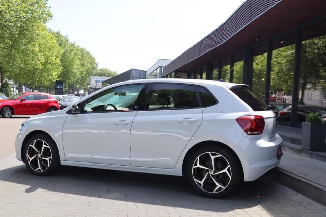 Volkswagen Polo 1.0 TSI Beats Edition Airco / CarPlay / Camera / Beats Audio / Parelmoer 